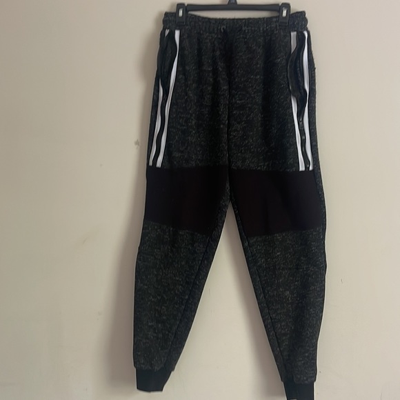 WHITE AND BLACK PHAT FARMS SWEATS MENS - Picture 2 of 4